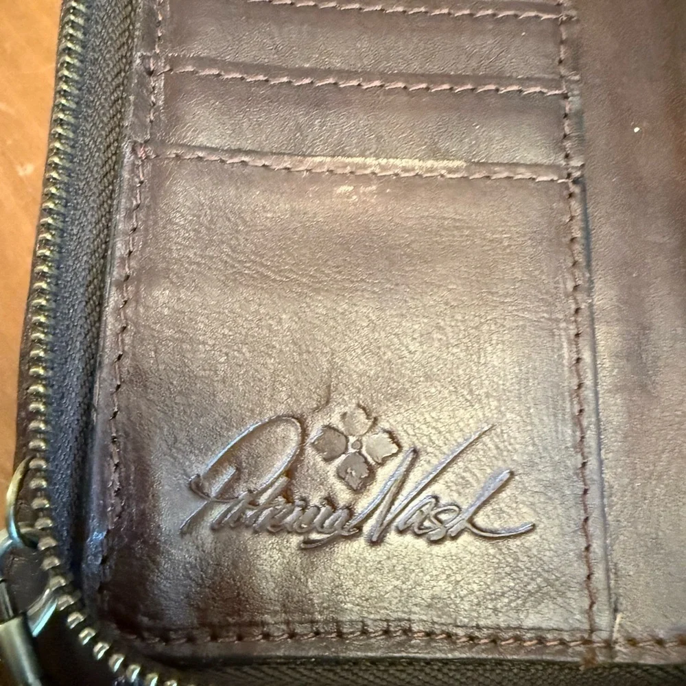 Patricia Nash Brown Metallic Wallet Purse Crossbody Brown Leather Minimalist